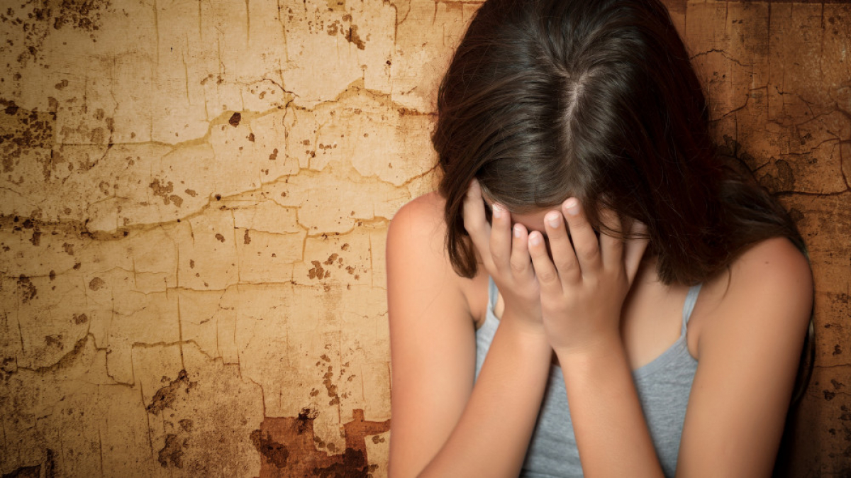 Более полугода взрослые мужчины насиловали 12-летнюю школьницу в пригороде Нур-Султана (Видео)