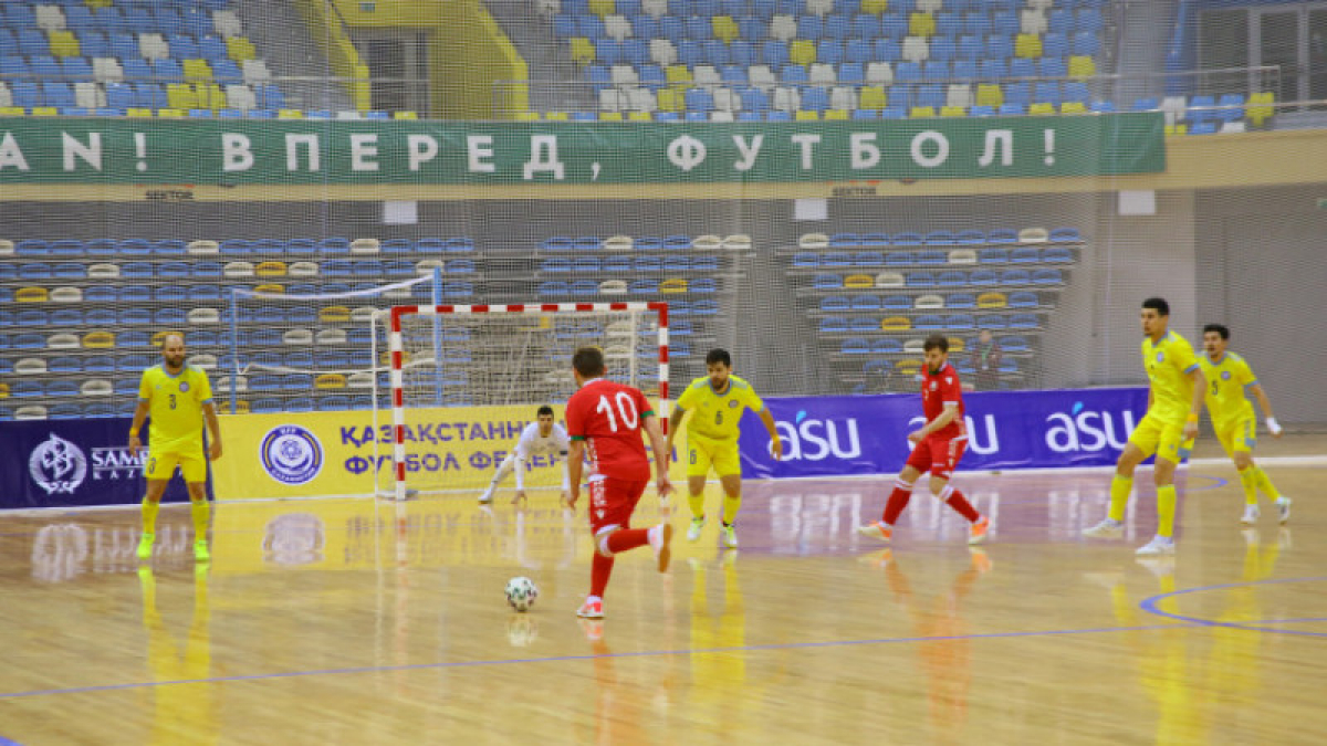 Сборная Казахстана разнесла Беларусь в отборе на ЕВРО-2022