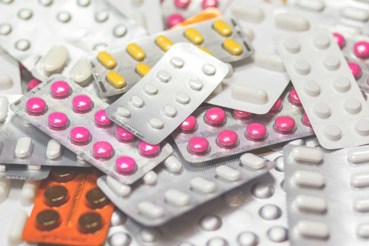 Наркосодержащие препараты продавали без рецептов в аптеках Шымкента