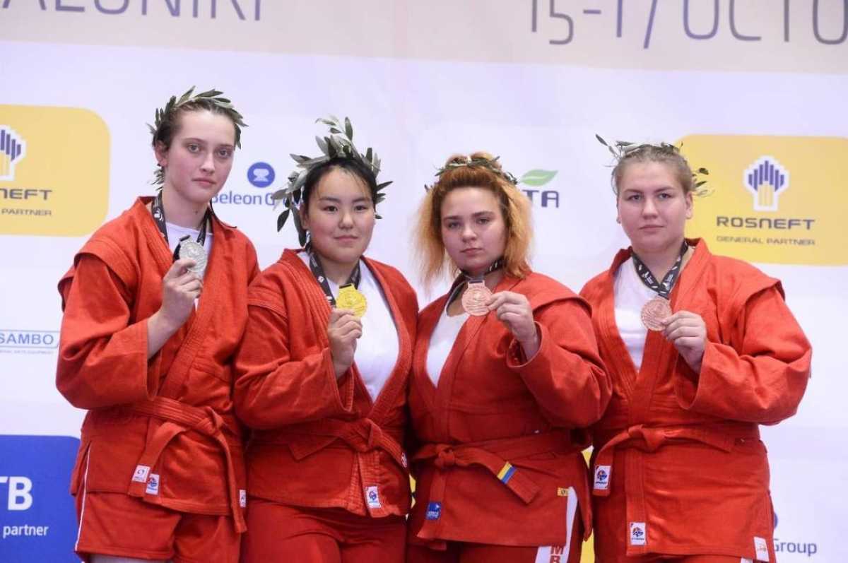 Сборная Казахстана заняла третье место на молодежном чемпионате мира по самбо