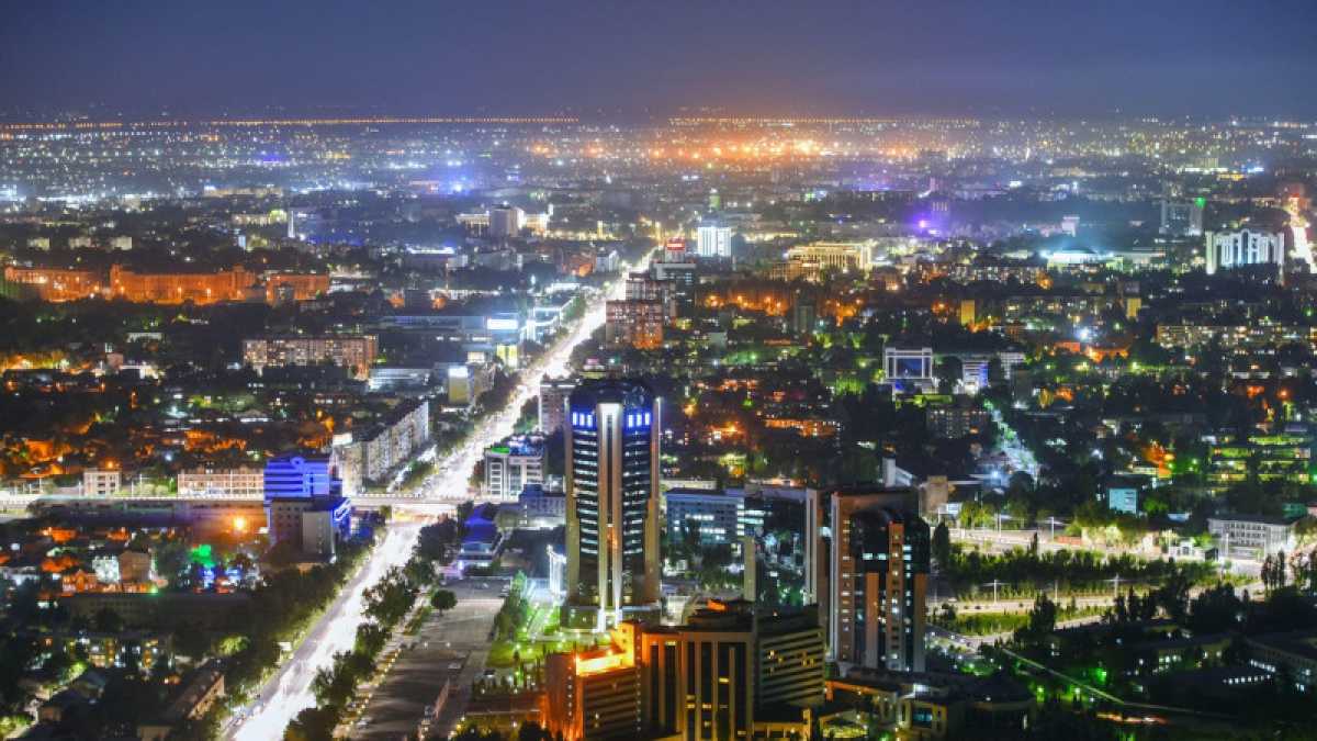 Водителям в Узбекистане разрешат не возить с собой права и техпаспорт