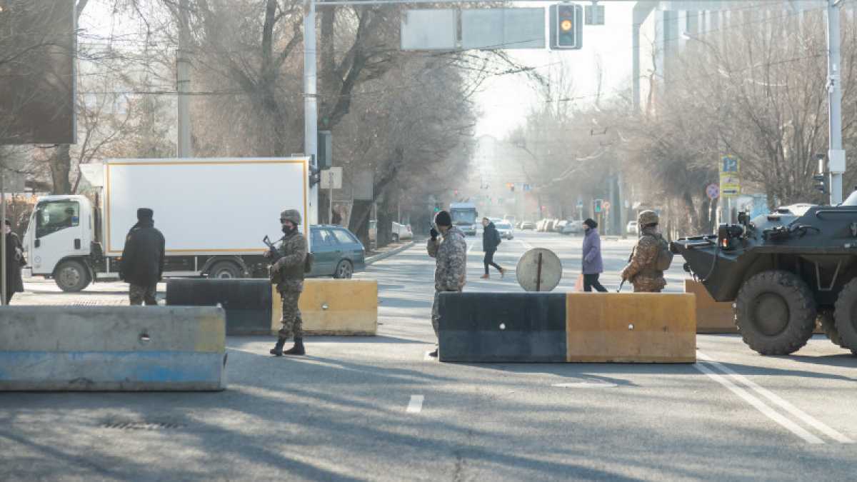 В Алматы частично перекрыли улицы из-за антитеррористической операции