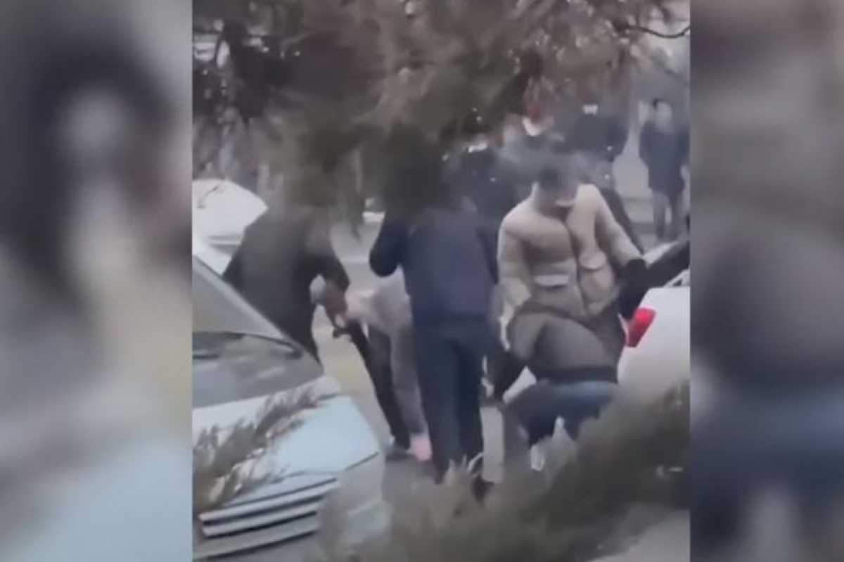 Мужчины, раздававшие участникам массовых беспорядков оружие, задержаны в Алматы
