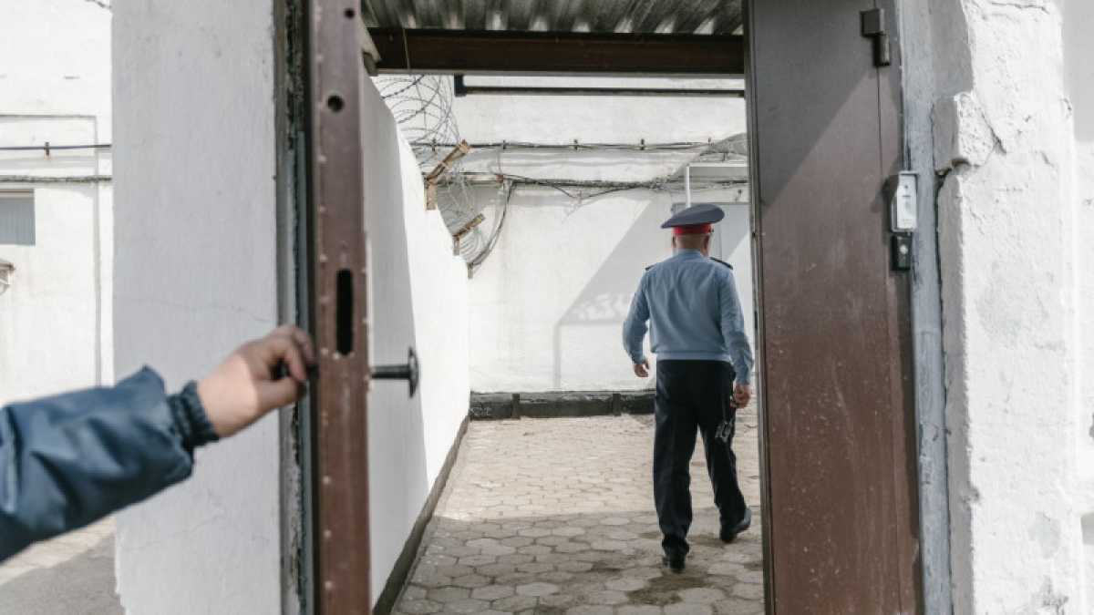 Двух высокопоставленных полицейских осудили в ЗКО и Павлодарской области