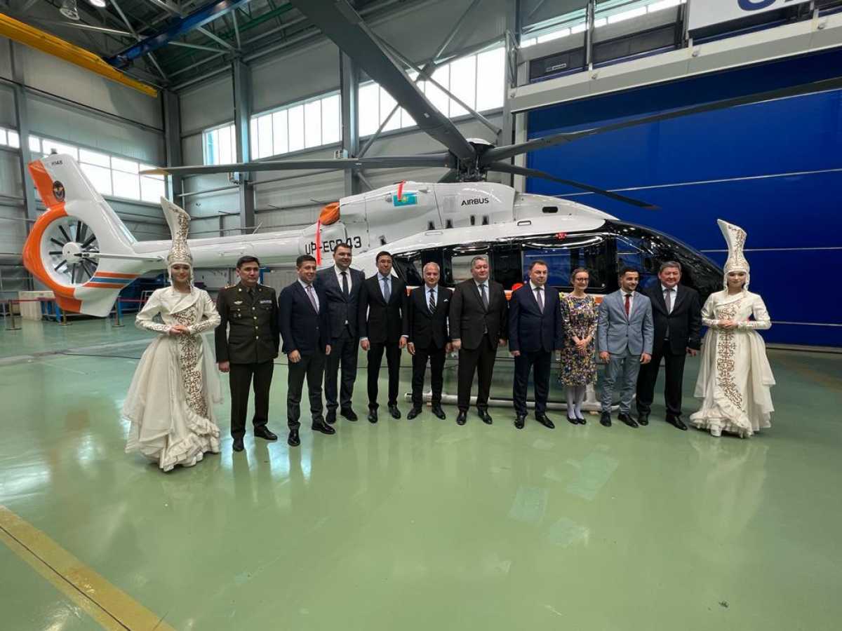Авиапарк МЧС пополнился новым 5-лопастным вертолетом