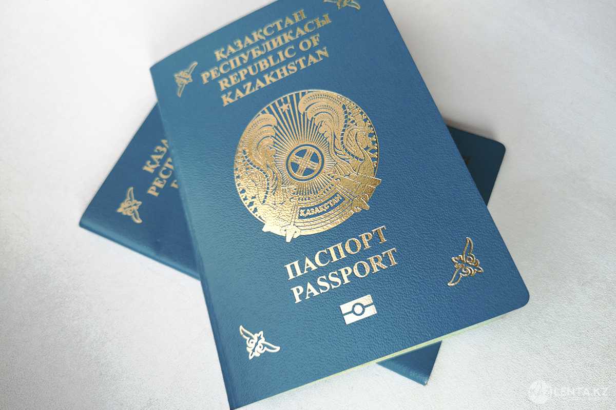 Женщину с тройным гражданством выдворили из Казахстана