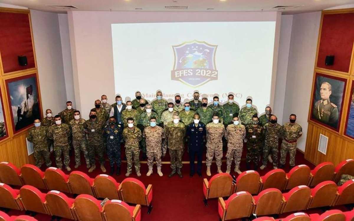 Казахстанские военнослужащие участвуют в военном учении в Турции