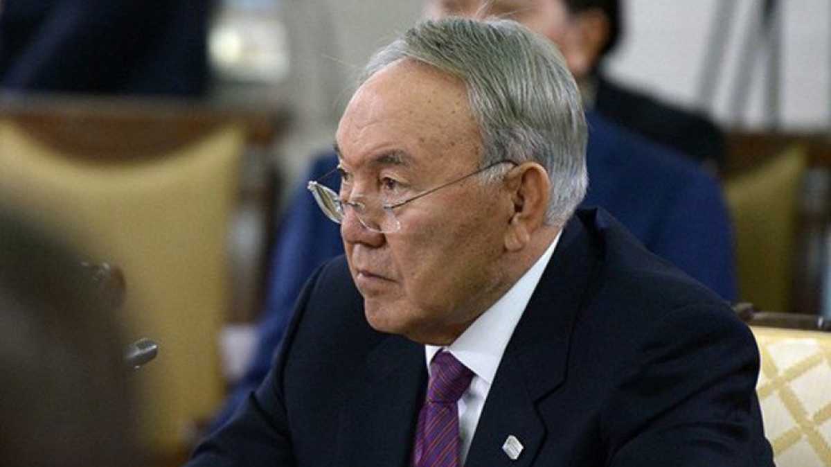 Назарбаев прокомментировал информацию о рейдерстве и богатстве своих родственников