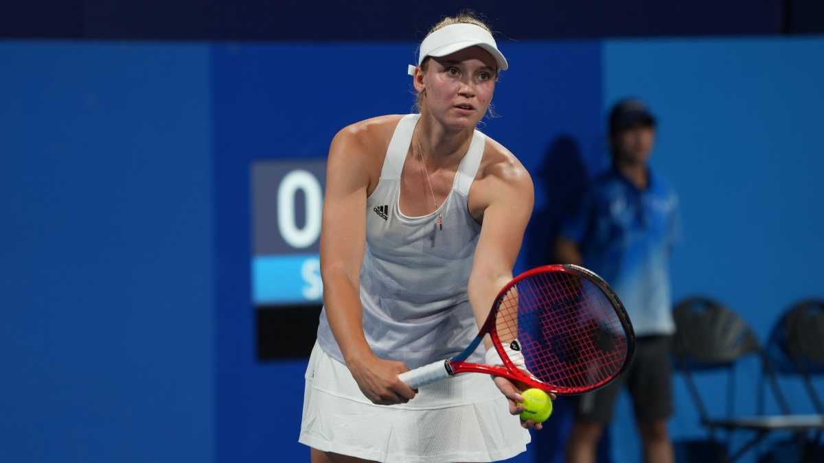 Первая ракетка Казахстана стала лидером в мировом женском теннисе