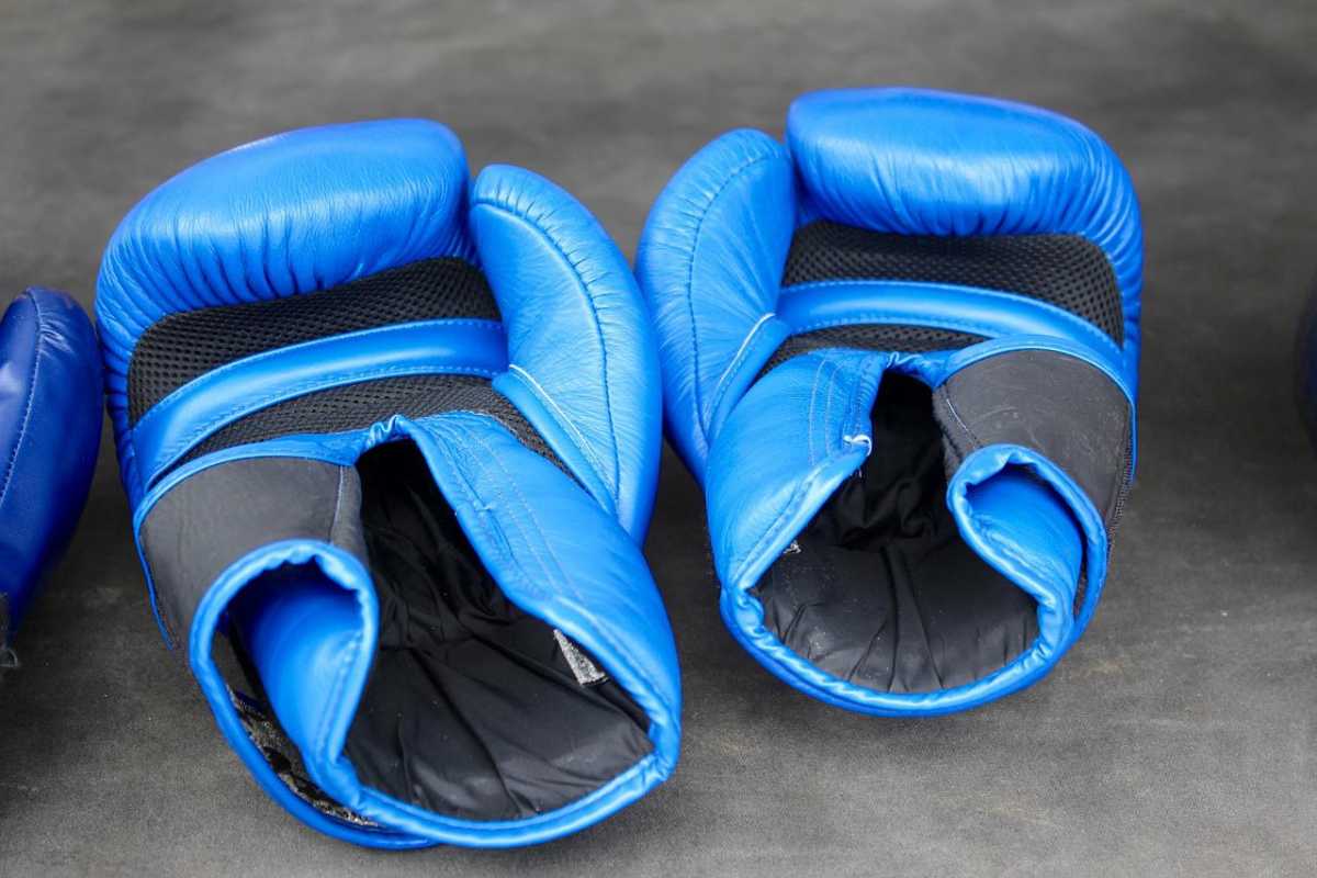 Казахстанский боксёр нокаутировал соперника из Кыргызстана