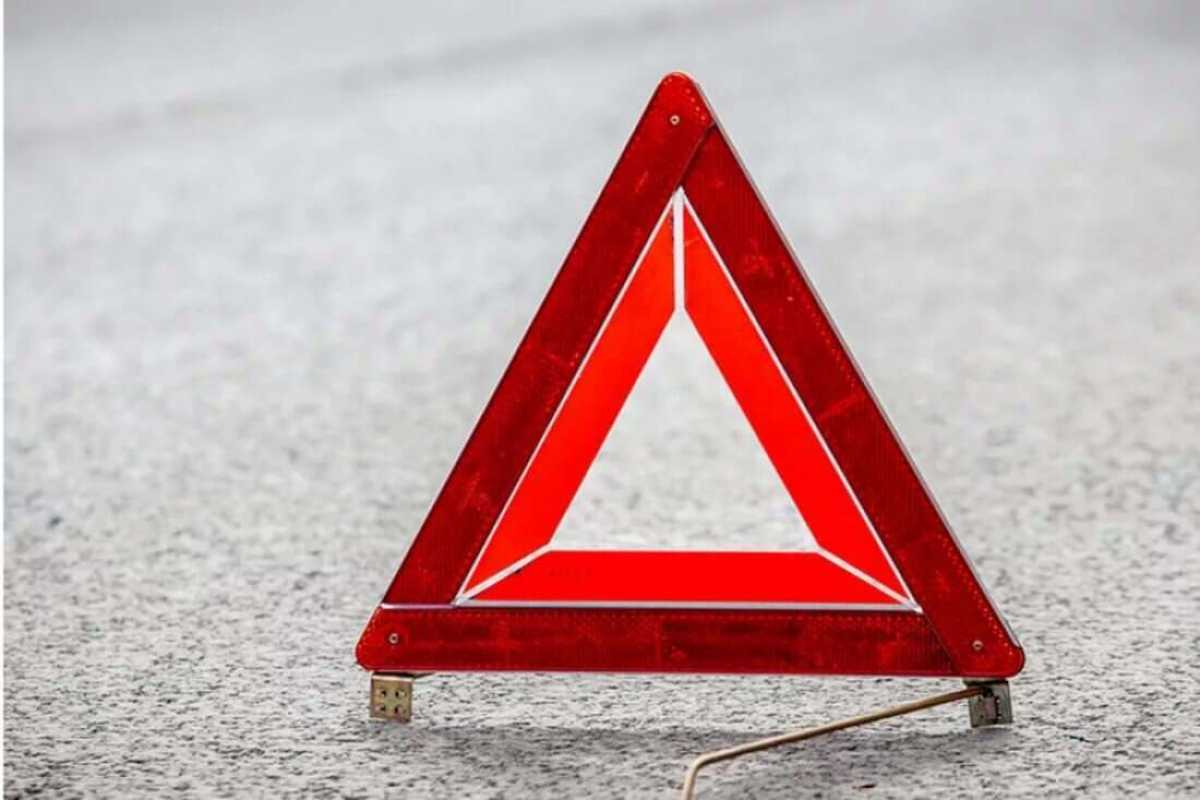 Автомашина опрокинулась в кювет и сгорела в Карагандинской области ...