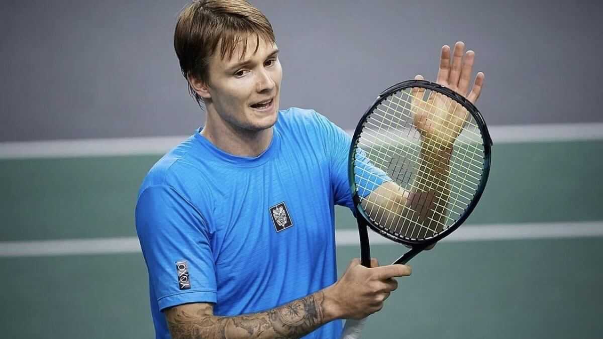 Казахстанский теннисист вышел в полуфинал турнира серии ATP во Франции