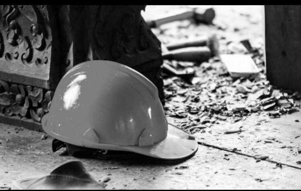 Один погиб и трое пострадали при обрушении крыши фабрики в Жамбылской области