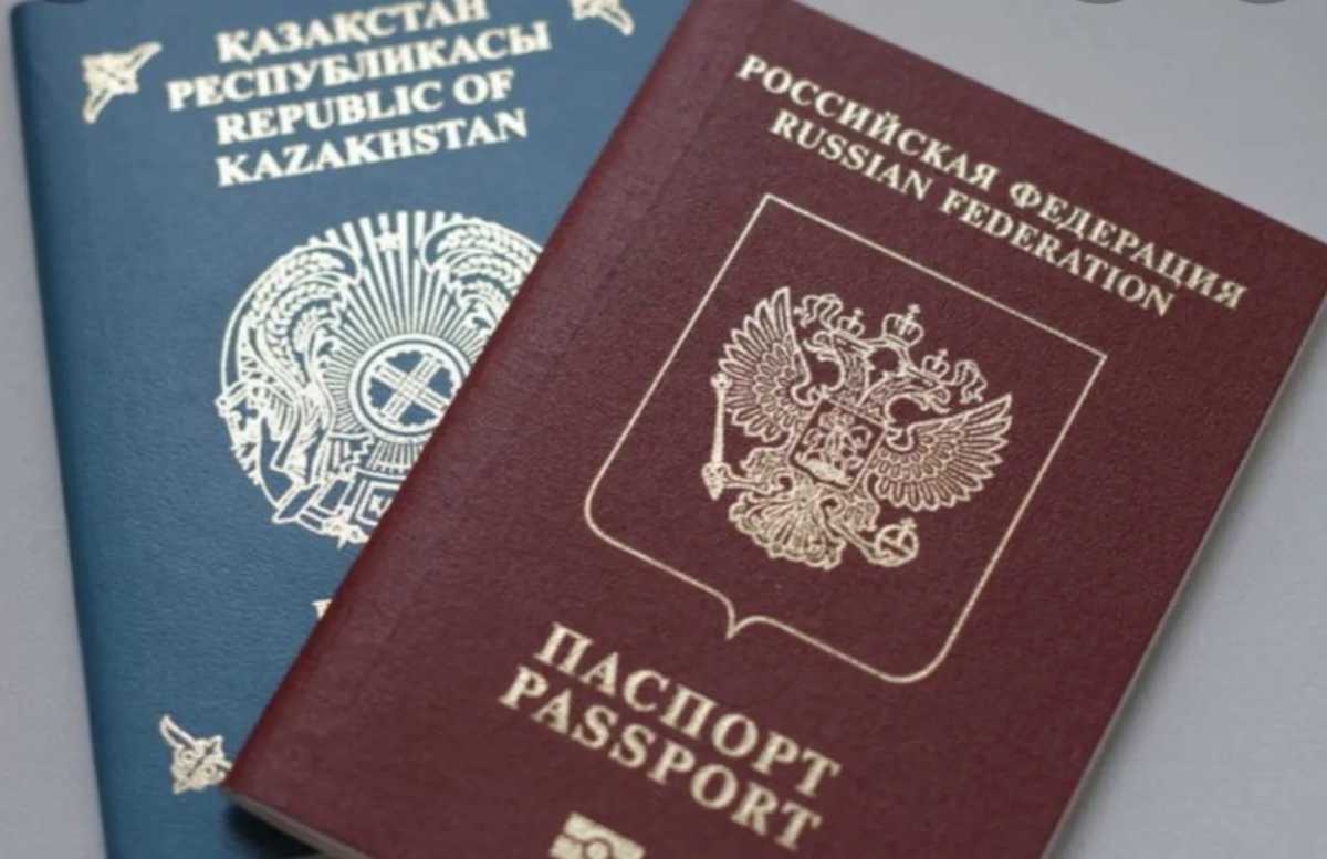 Пожилую супружескую пару выдворили из Казахстана за двойное гражданство