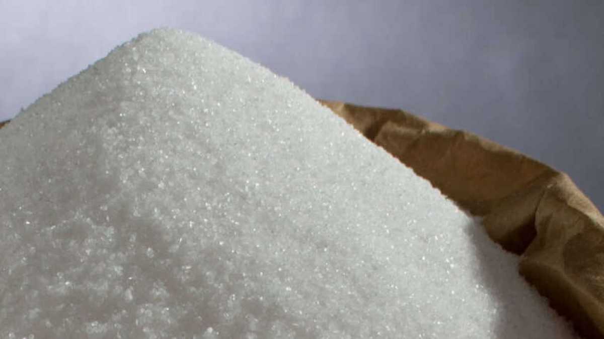 Больше дефицита сахара не будет - глава Минторговли РК