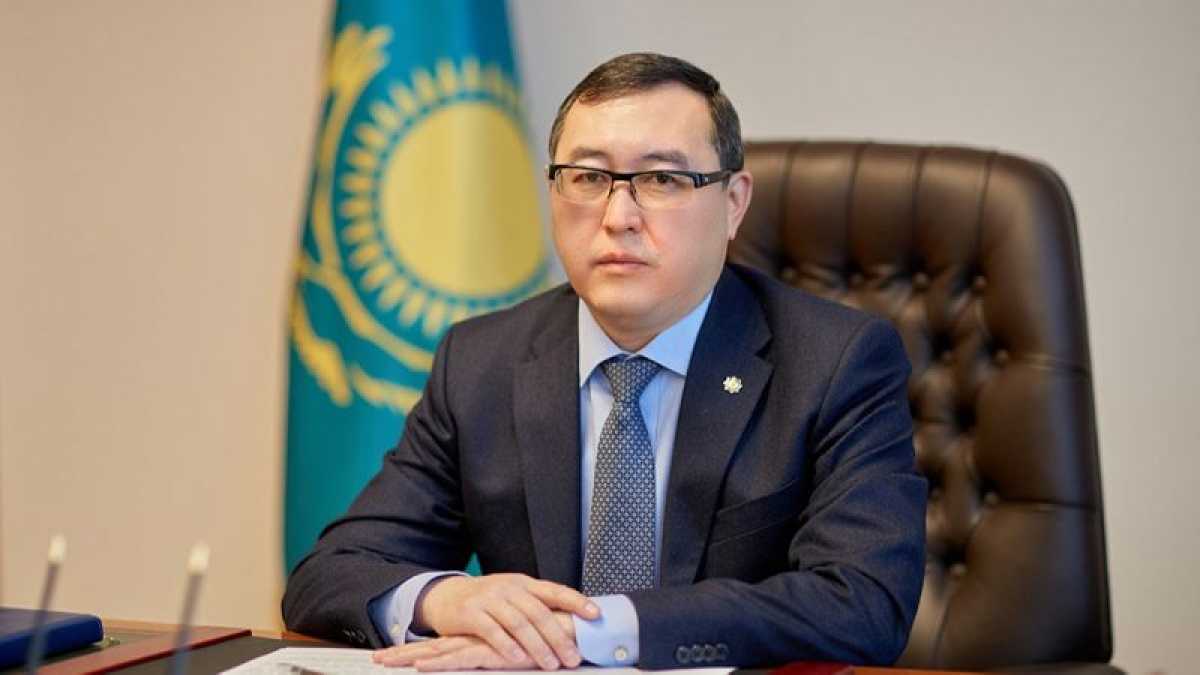 Султангазиев остался акимом Алматинской области