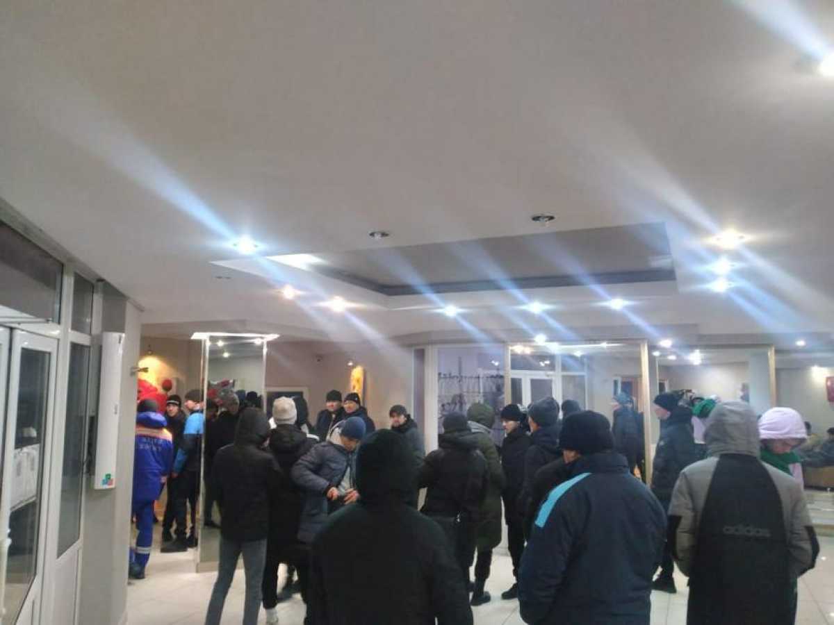 Более 200 человек эвакуировали из гостиницы в Павлодаре