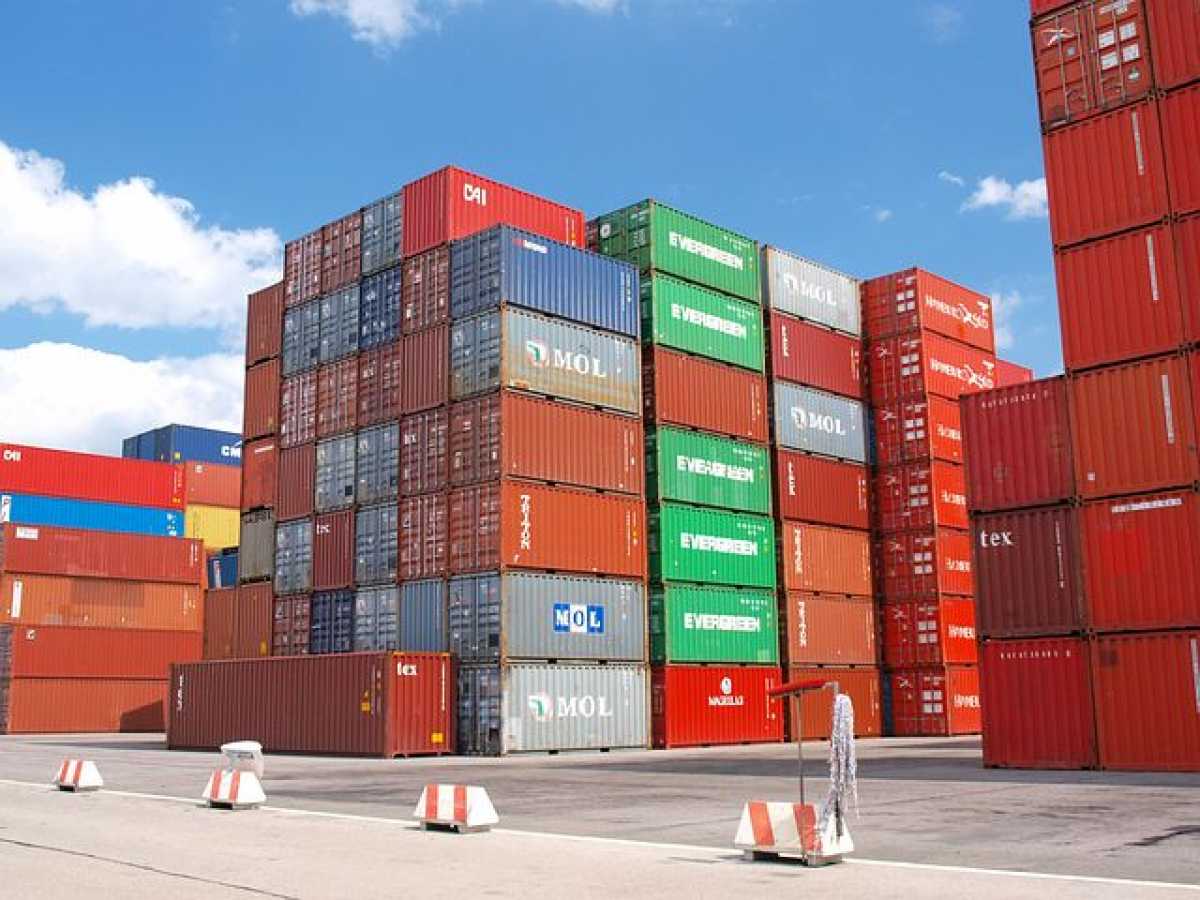 Токаев призвал страны ЕАЭС ликвидировать ограничения перемещений грузов