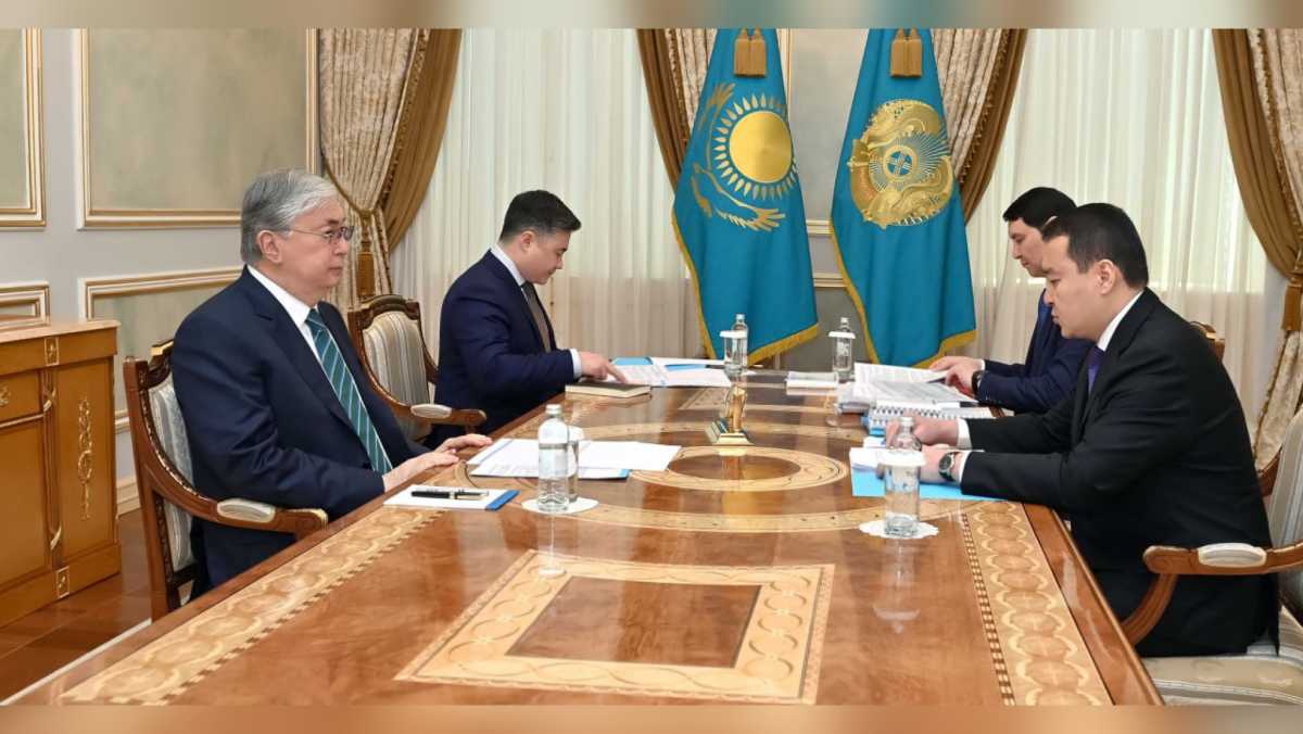 Смаилов рассказал Токаеву о социально-экономическом развитии Казахстана