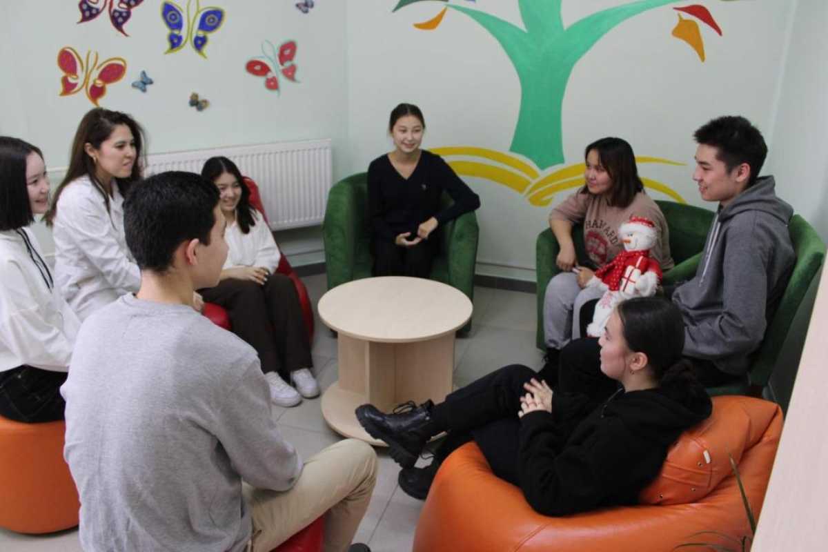 В Астане организуют бесплатное медицинское консультирование молодежи