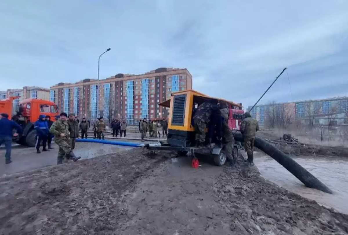 В Уральске объявили чрезвычайное положение