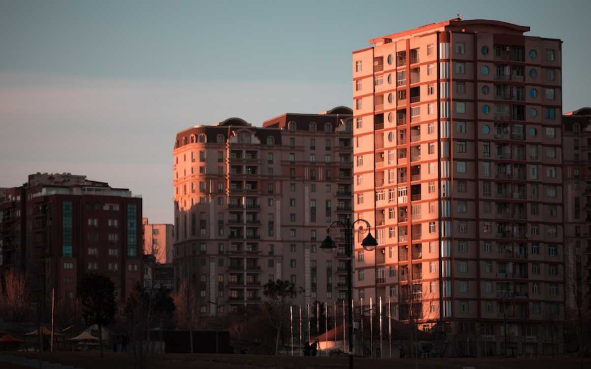 В Казахстане уменьшается ввод в эксплуатацию жилья - аналитики