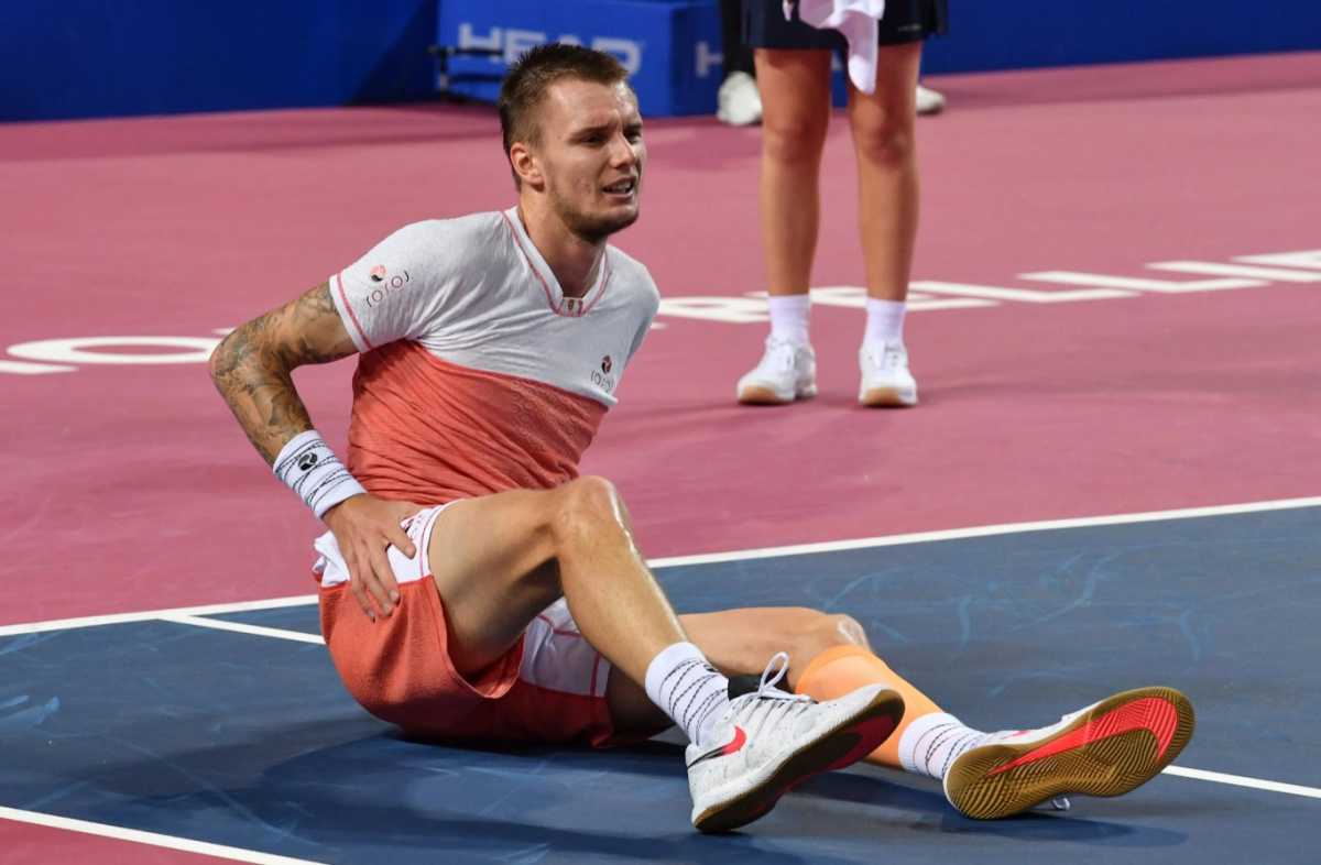 Казахстанский теннисист Александр Бублик проиграл в первом раунде турнира в Майами