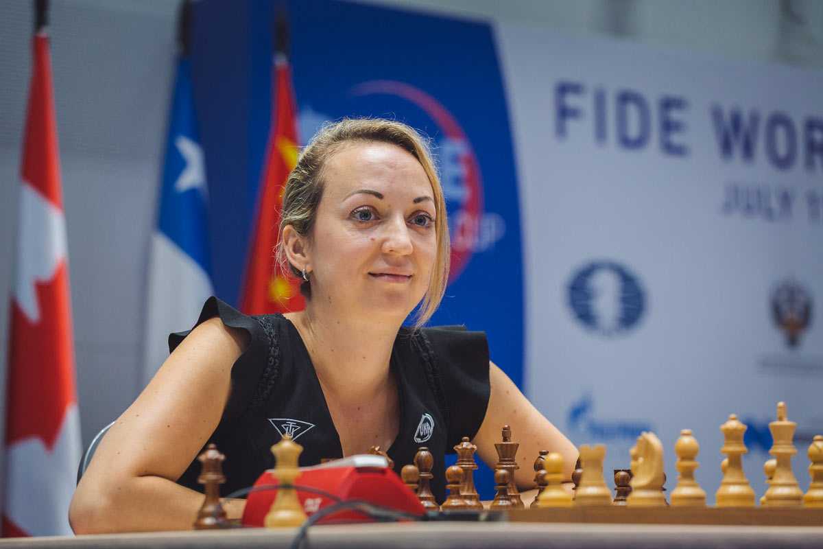 Немецкая шахматистка снялась с турнира вслед за Абдумалик