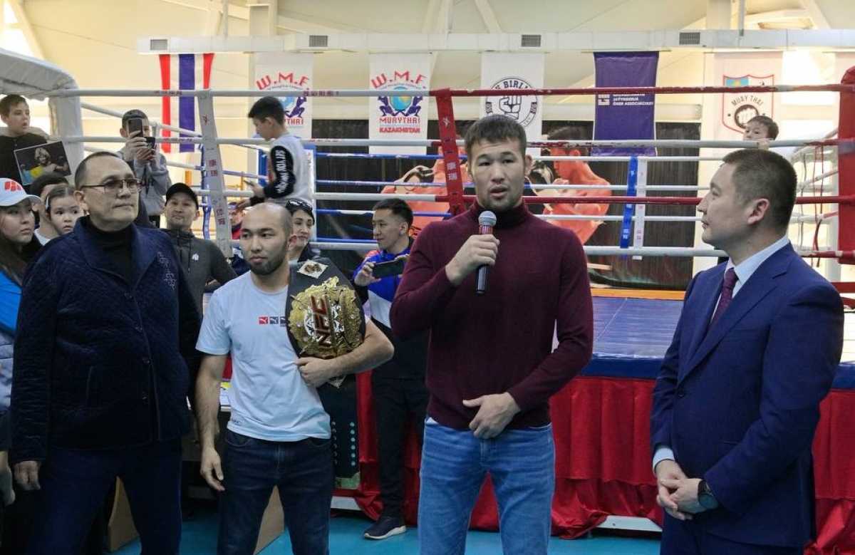 Шавкат Рахмонов встретился с юными спортсменами Павлодара