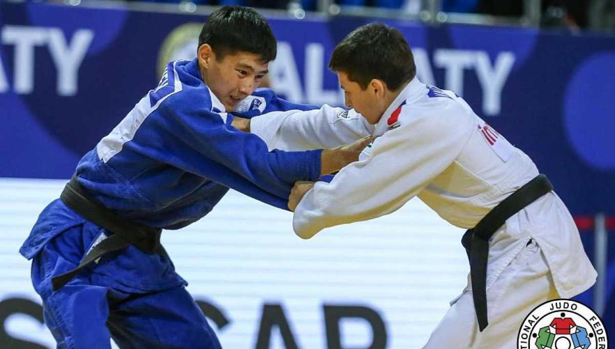 Казахстанский дзюдоист завоевал «серебро» на турнире в Узбекистане