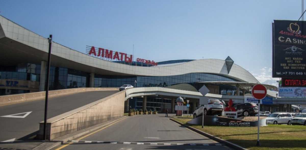 В госсобственность аэропорта Алматы возвратили коммерческие помещения