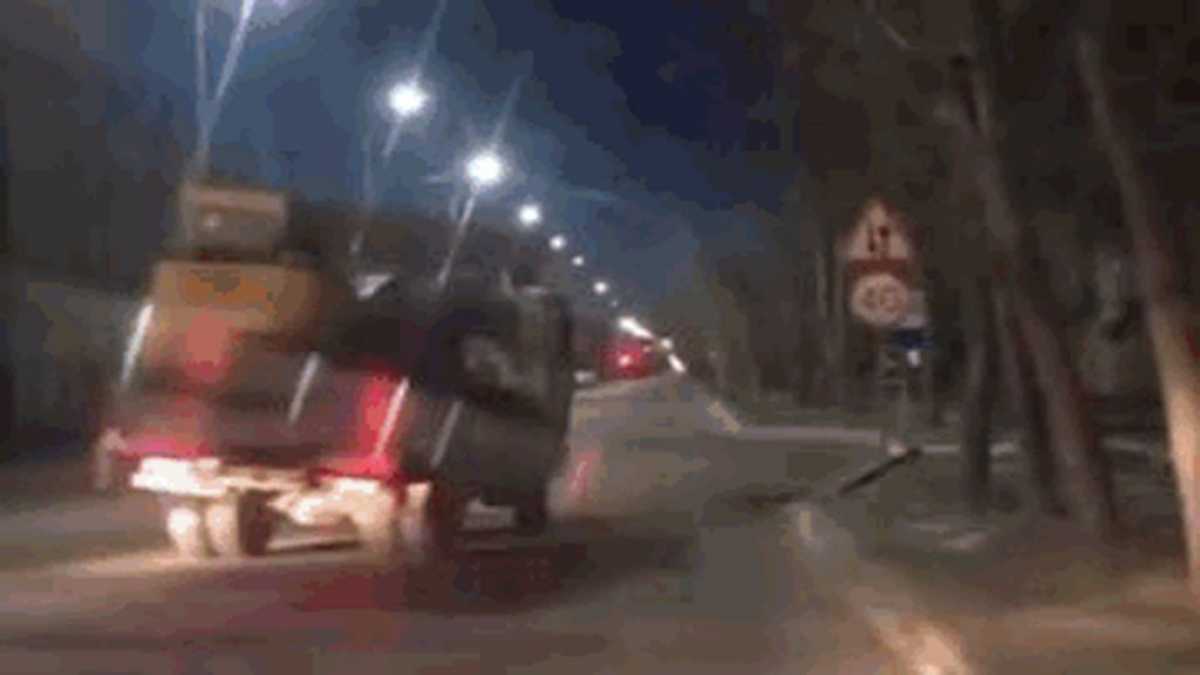 Полицейская погоня за автокраном в Павлодаре попала на видео