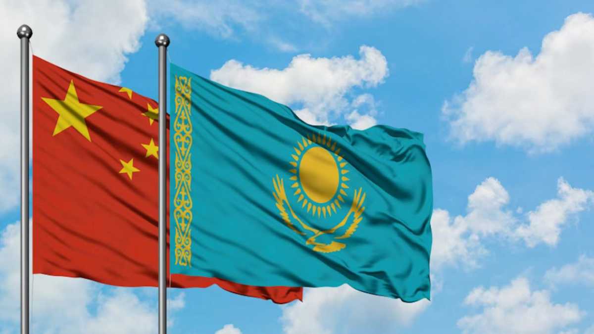 Казахстан и Китай введут взаимный безвизовый режим
