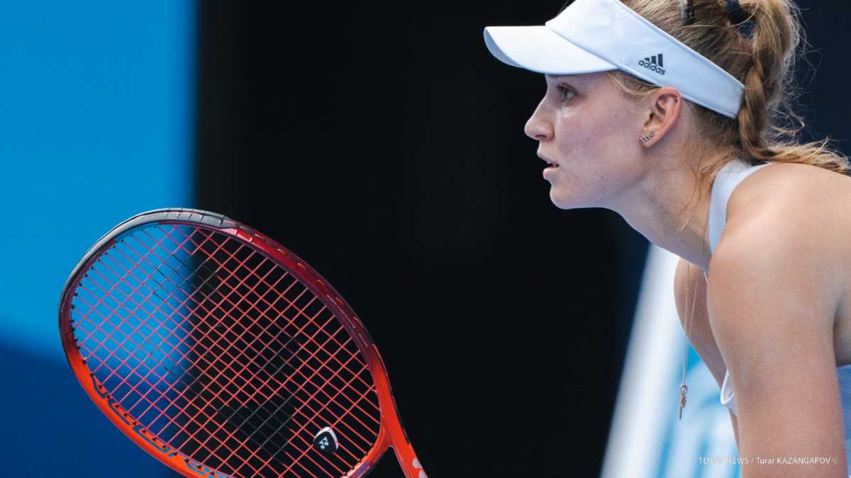 Елена Рыбакина досрочно вывела Казахстан в финал ЧМ по теннису