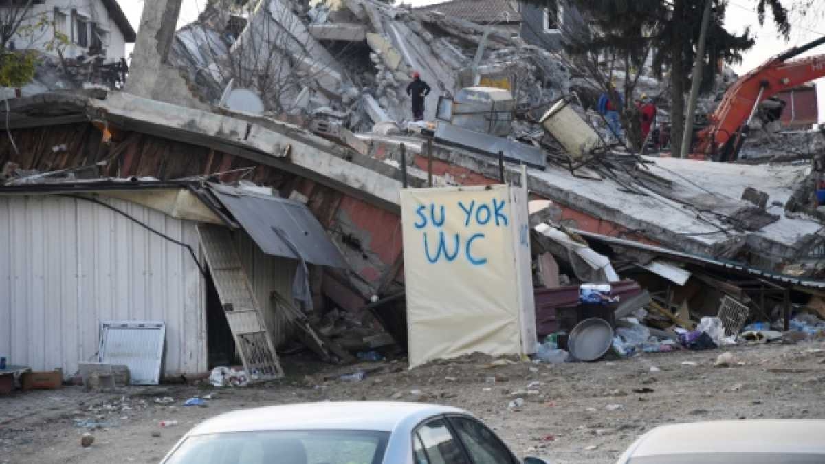 Число жертв землетрясений в Турции достигло 50 783 человек