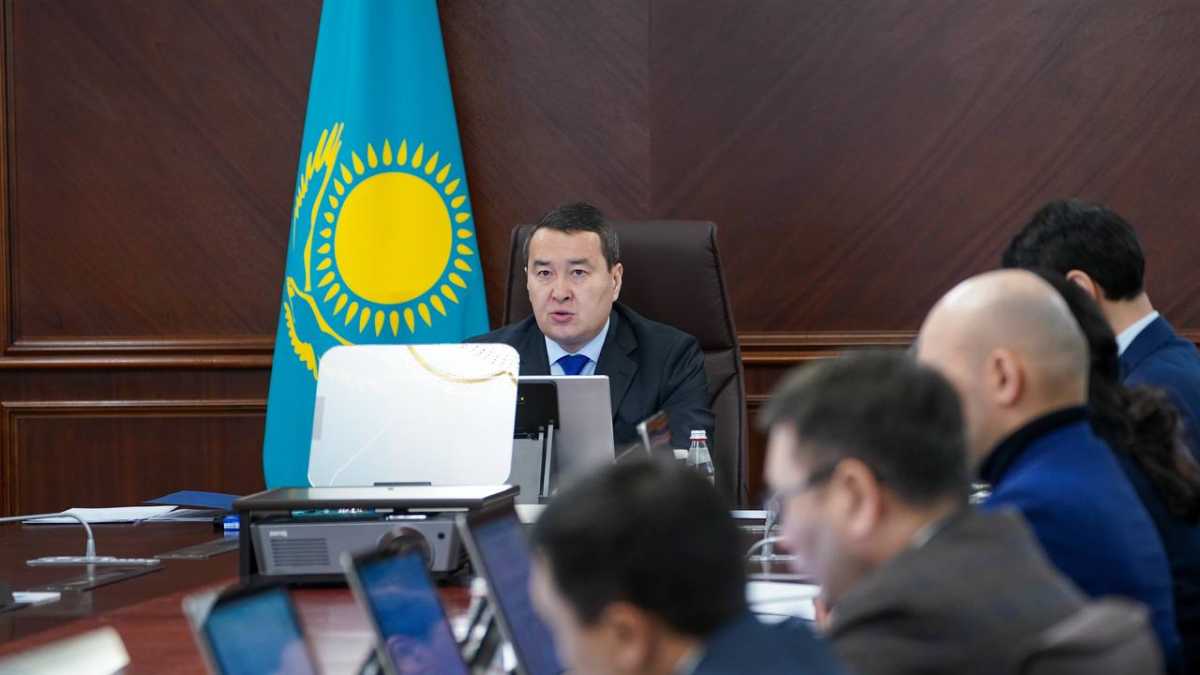 Итогом исполнения поручений Главы государства должно стать значительное повышение качества жизни казахстанцев - Смаилов