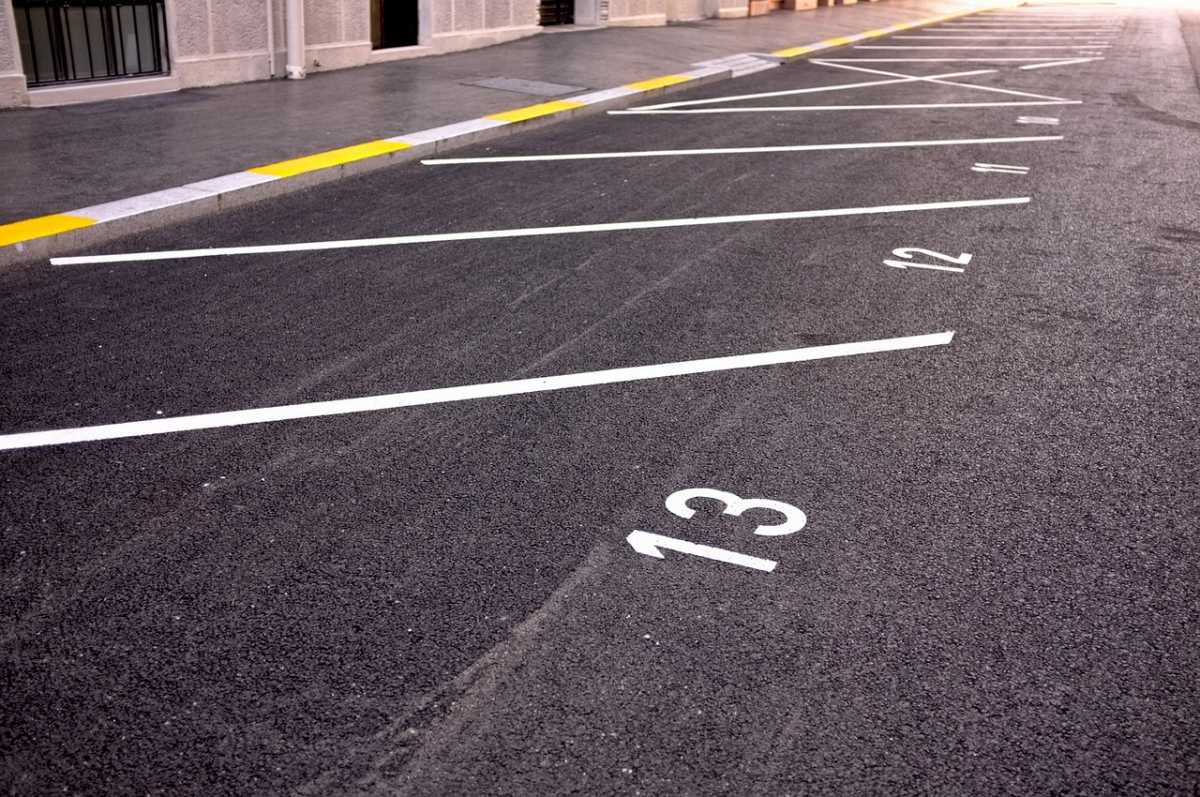 В Астане появится три тысячи новых платных парковочных мест