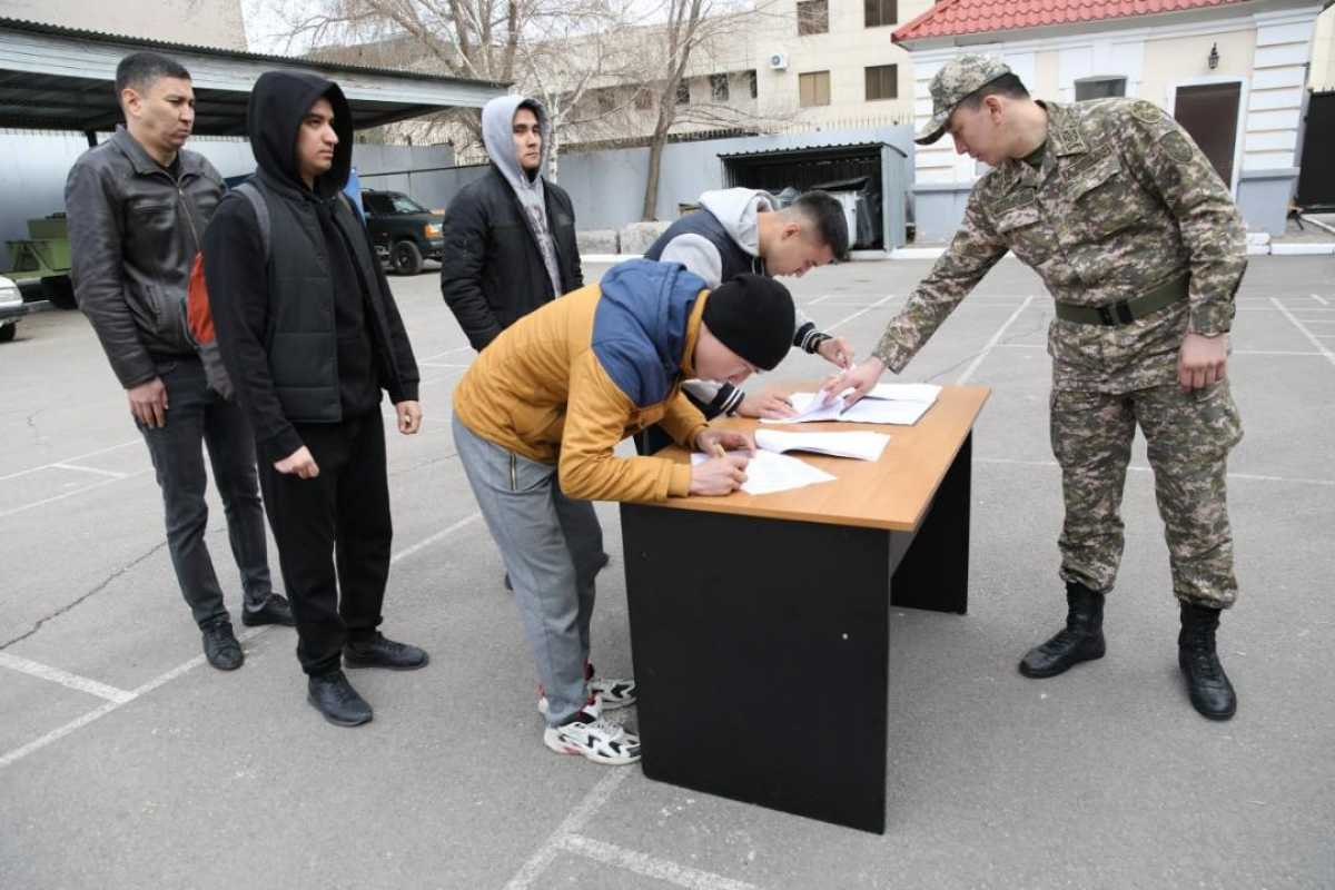 В Астане офицеры запаса призваны на учебно-воинские сборы