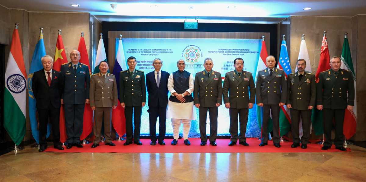 Министр обороны Казахстана принял участие в совещании ШОС