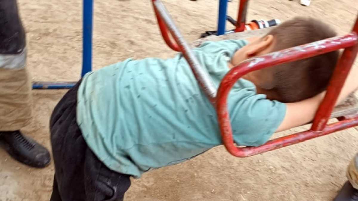 5-летний ребёнок застрял в качелях в Мангистауской области