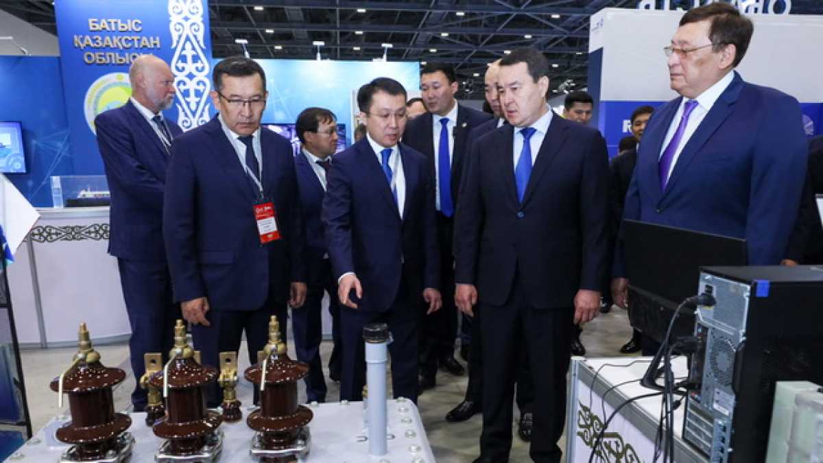 Смаилов посетил выставку по машиностроению и металлообработке «Kazakhstan Machinery Fair 2023»