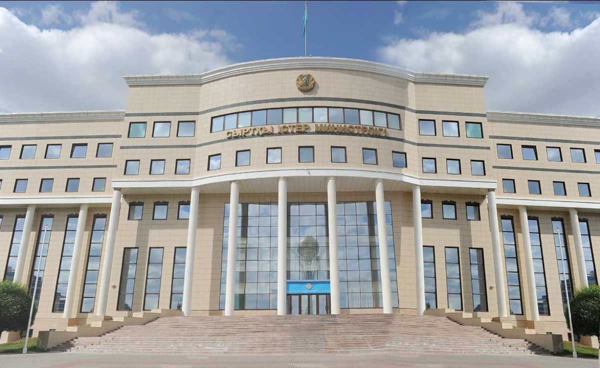 МИД РК не стал комментировать информацию об отказе в назначении посла Украины Сергея Гайдая