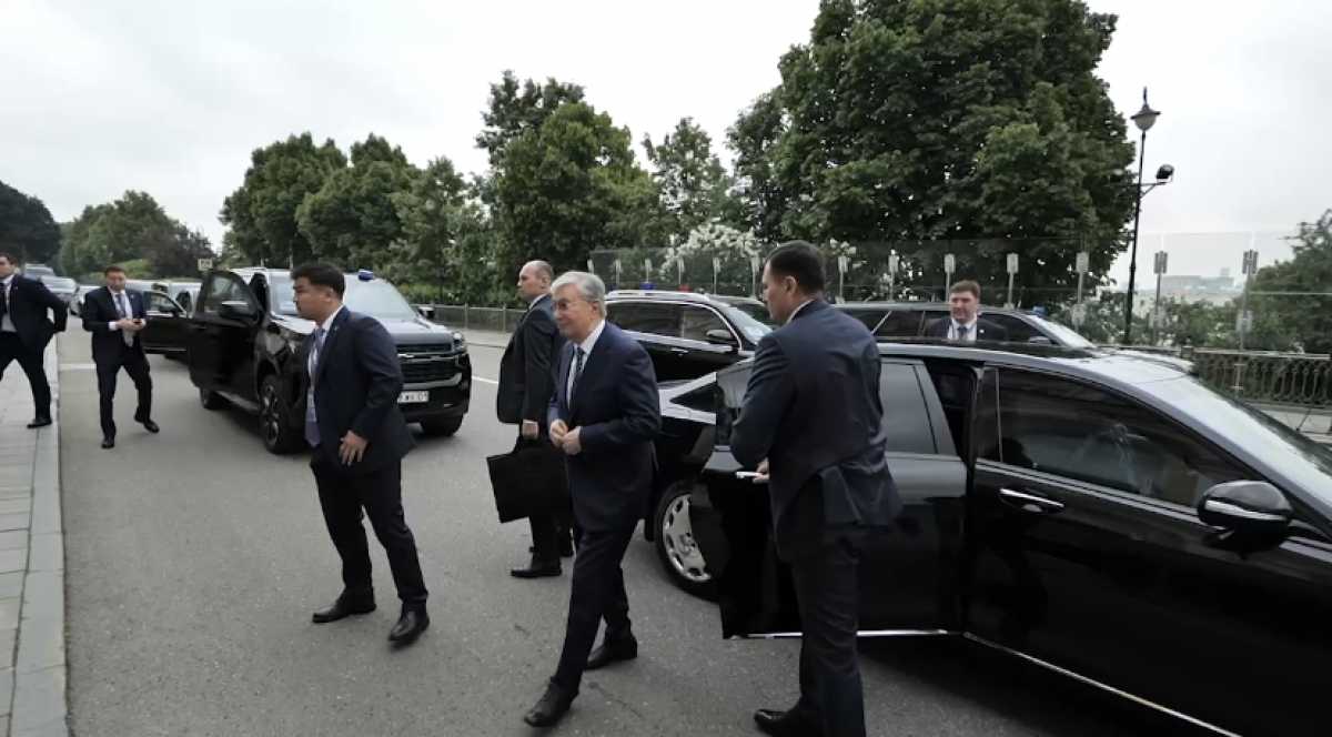 Заселение ЕАЭС: Токаев прибыл в Большой Кремлёвский дворец
