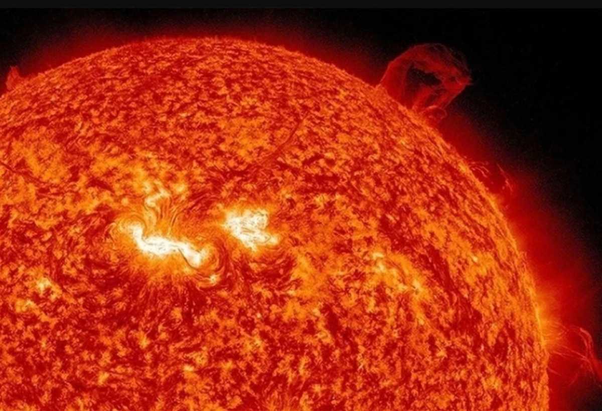 Какая самая сильная земля. Солнечная плазма. Плазма солнца. Снимки солнца. Солнце фото.