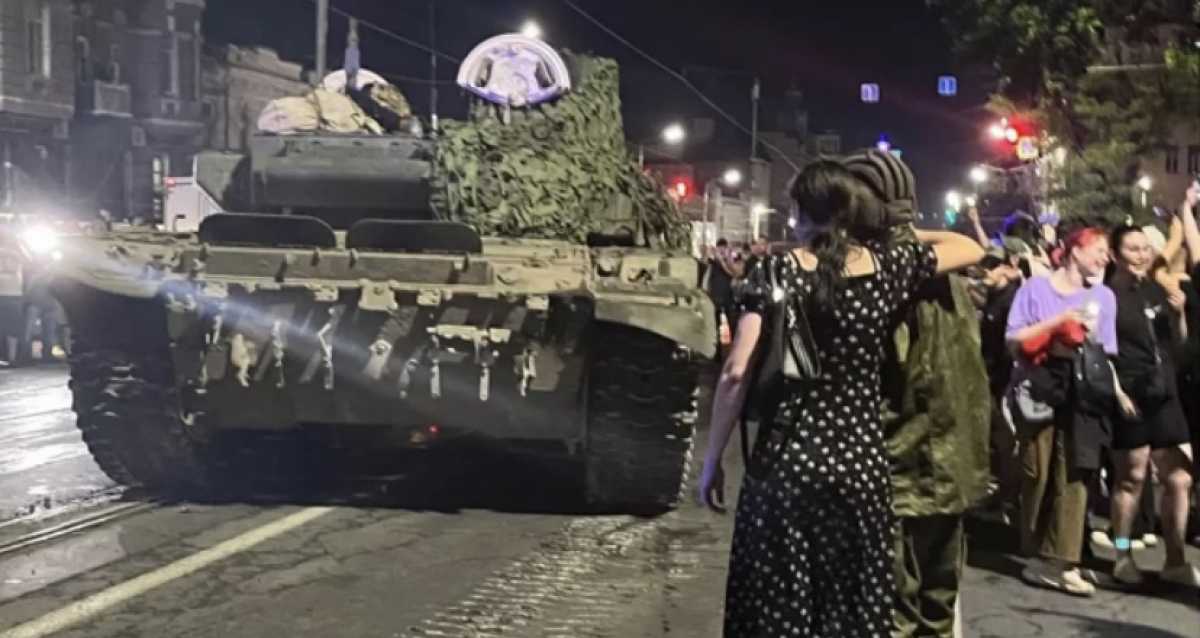 Колонна ЧВК «Вагнер» вышла из Ростова-на-Дону - губернатор