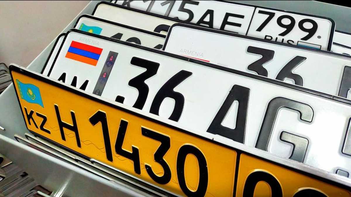 Продлят ли срок легализации иностранных авто в Казахстане - ответ МВД