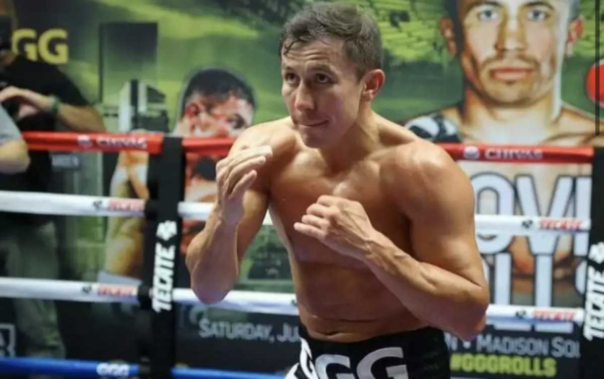 Головкин начал переговоры по бою в Казахстане