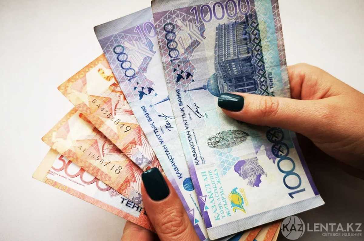 Подпись главы Нацбанка РК снова появится на тенге