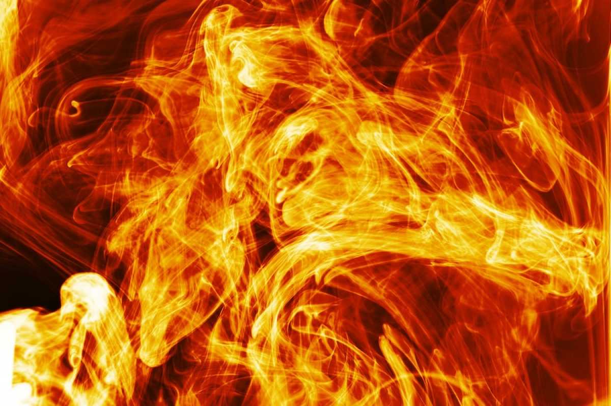 Мужчина и ребёнок погибли при пожаре в Темиртау