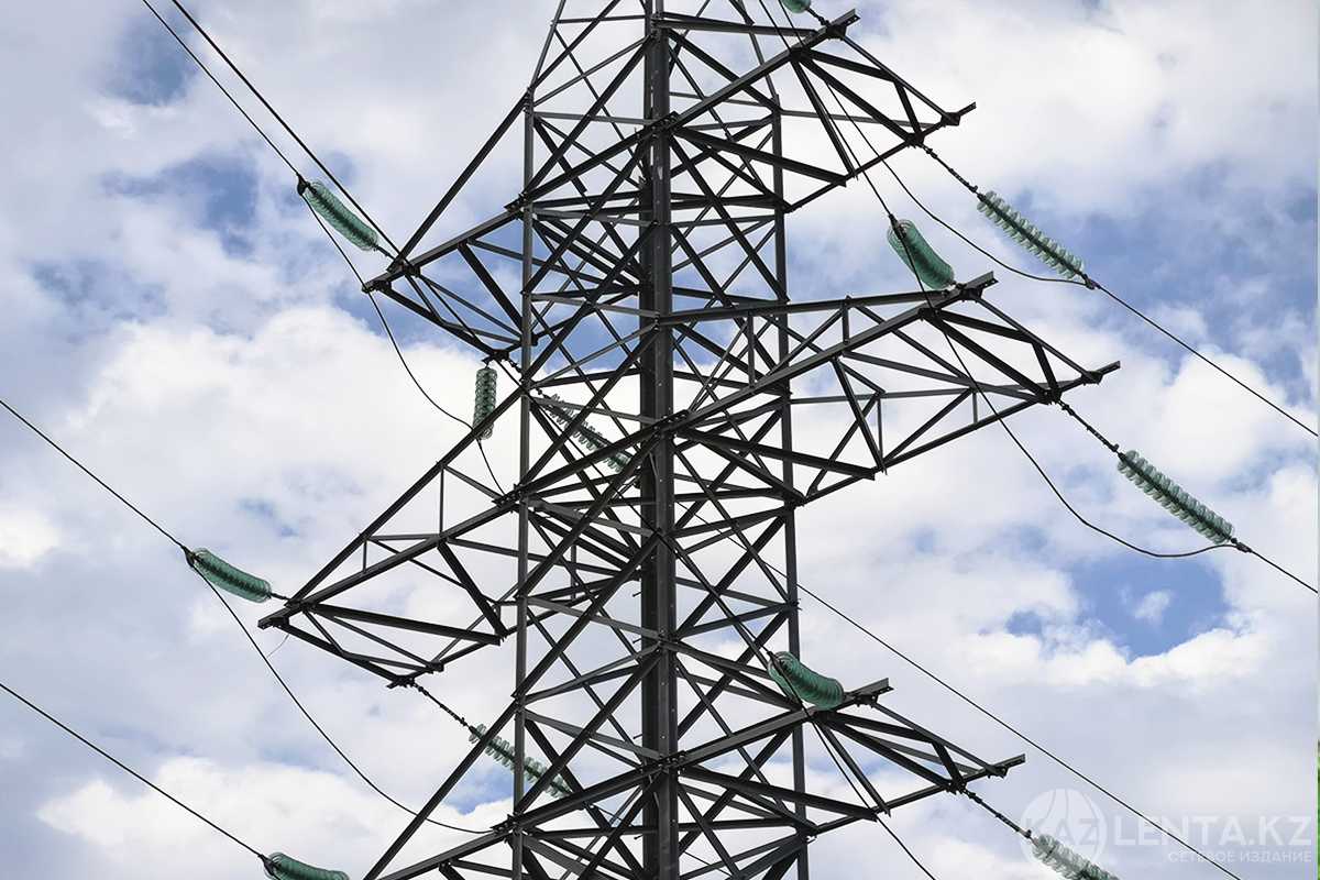 Электричество снова отключили в нескольких районах Алматы